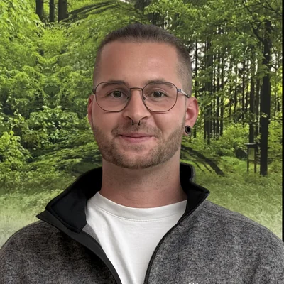 Steven Kirst, Kundenberatung und Einkauf